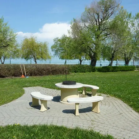 Aranyhid 911 Apartman Siófok